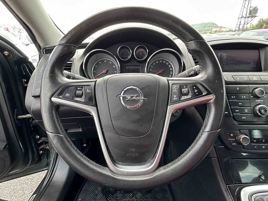 Opel Insignia 1.6T 
