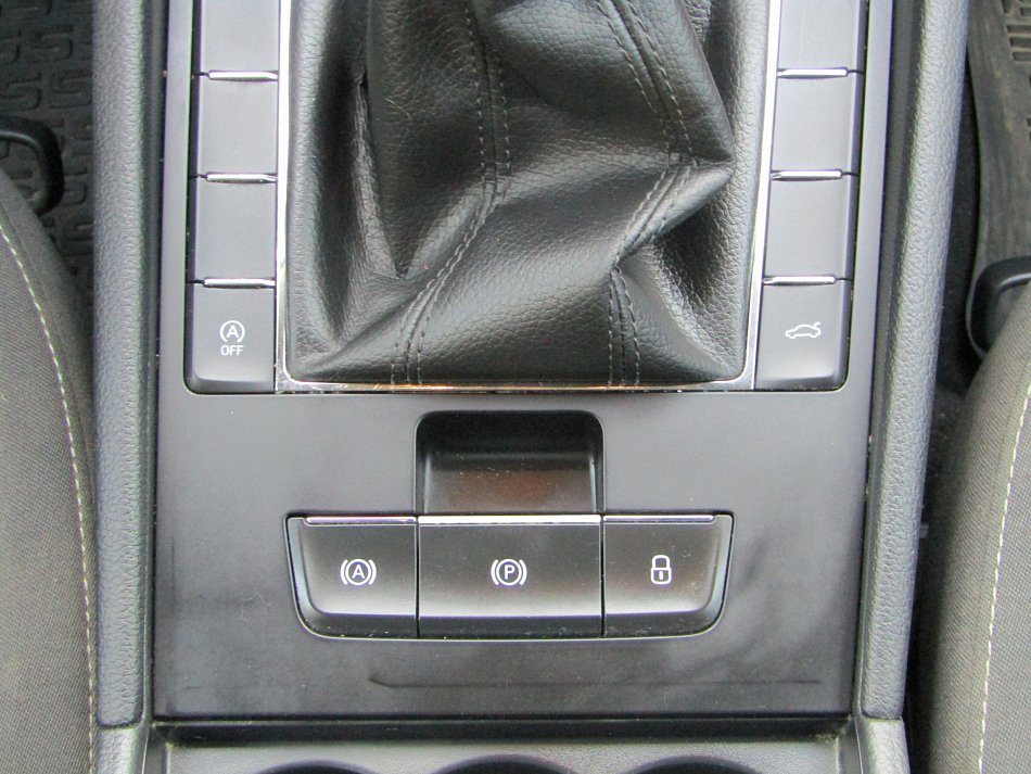 Škoda Superb III 2.0TDi Active