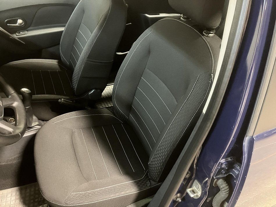 Dacia Sandero 1.0i 