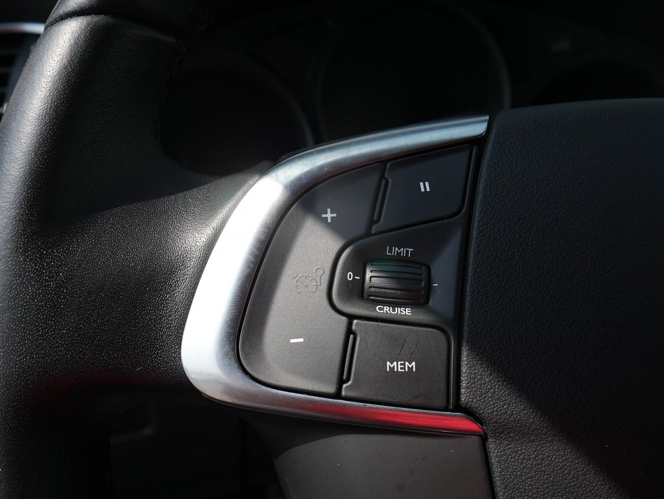 Citroën C4 1.2i 