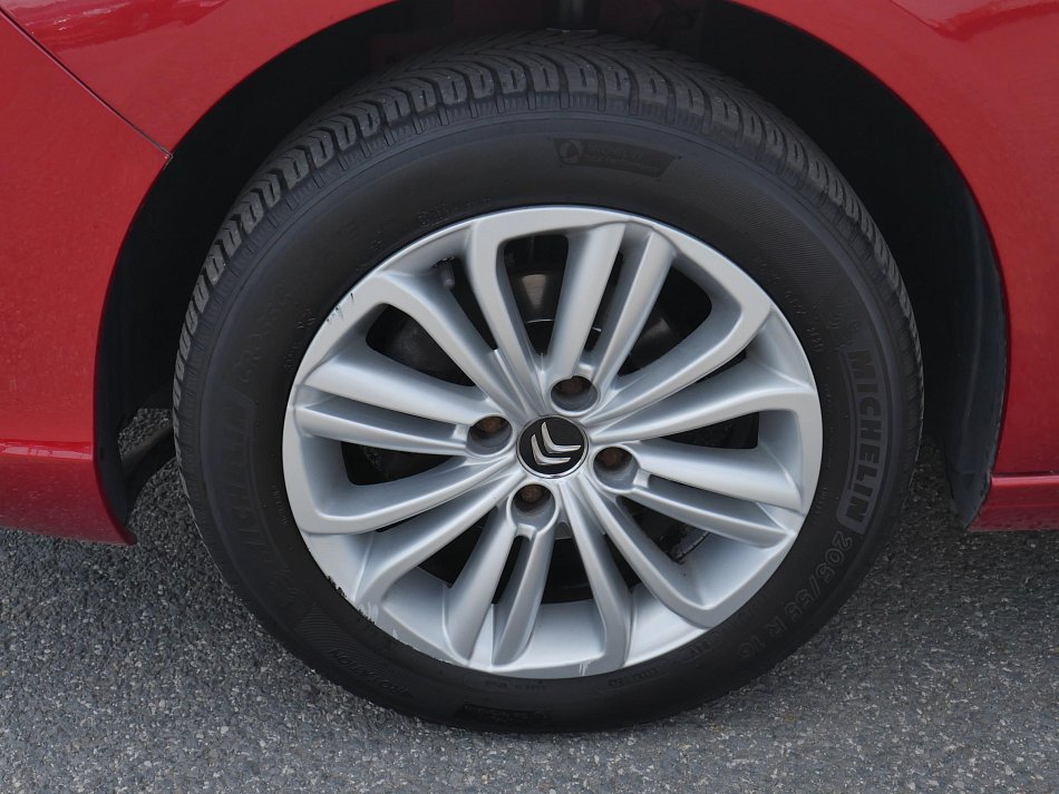 Citroën C4 1.2i 