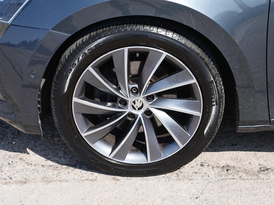 Škoda Superb III 2.0 TDi L&K