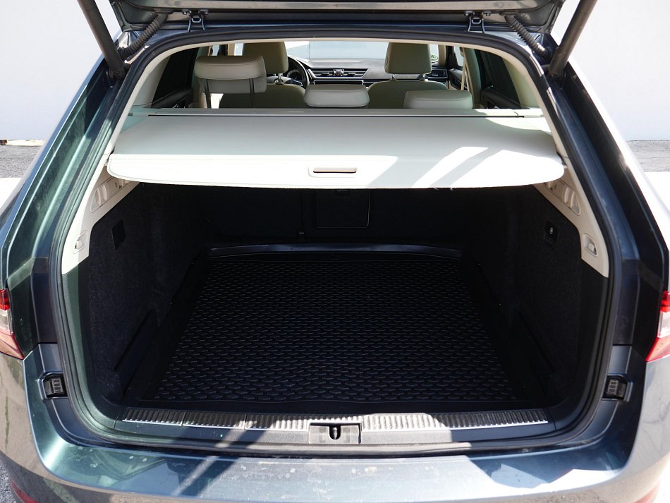 Škoda Superb III 2.0 TDi L&K