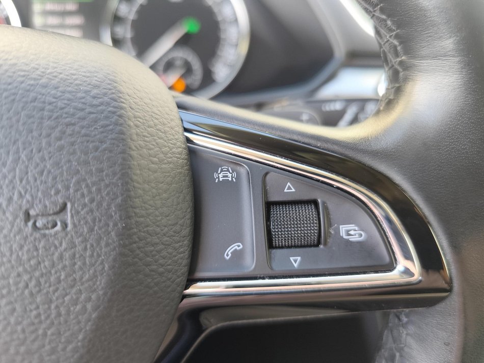 Škoda Superb III 1.8 TSi Style