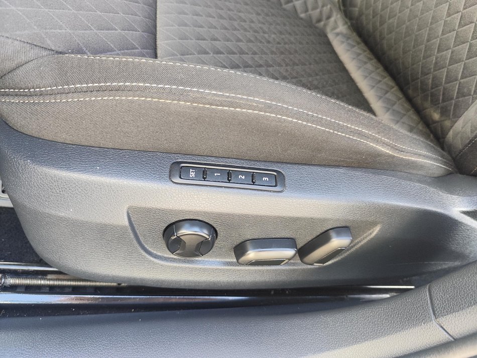 Škoda Superb III 1.8 TSi Style