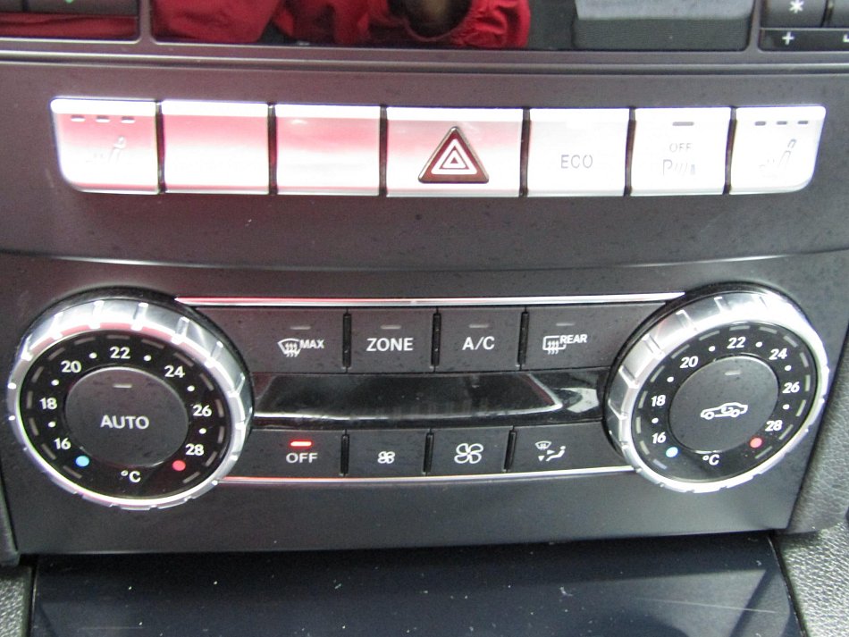 Mercedes-Benz Třída C 2.0 CDi 