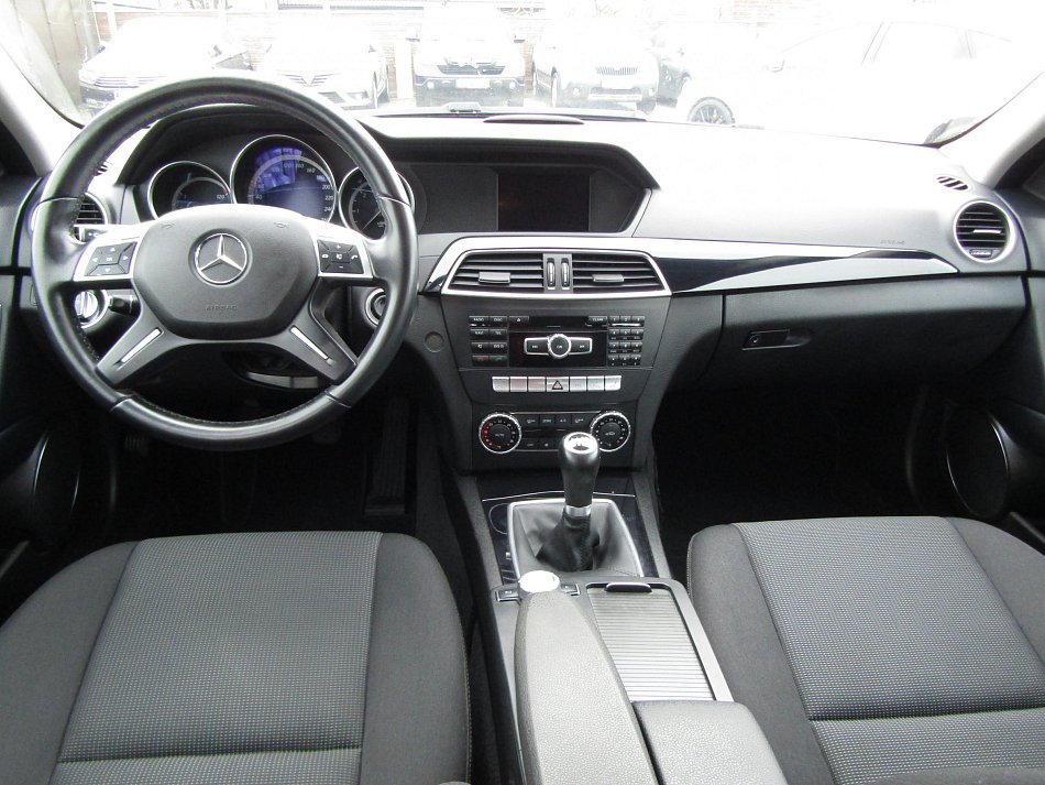 Mercedes-Benz Třída C 2.0 CDi 