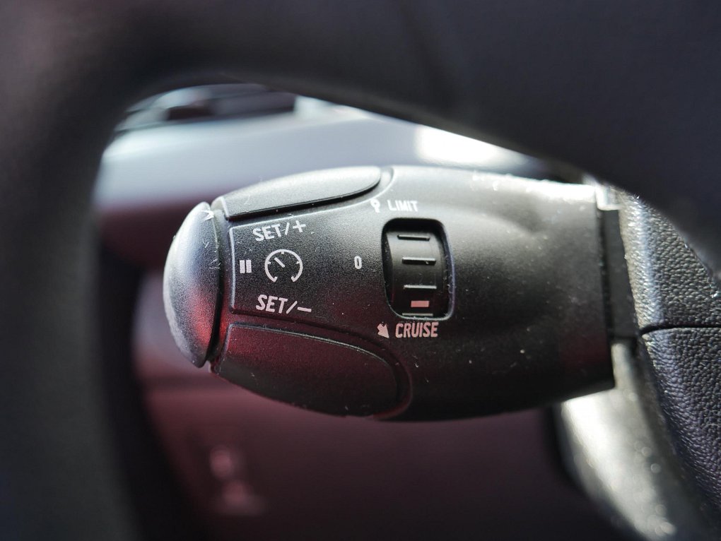 Peugeot 208 1.2 PT 