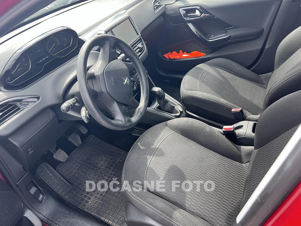 Peugeot 208 1.2 PT 