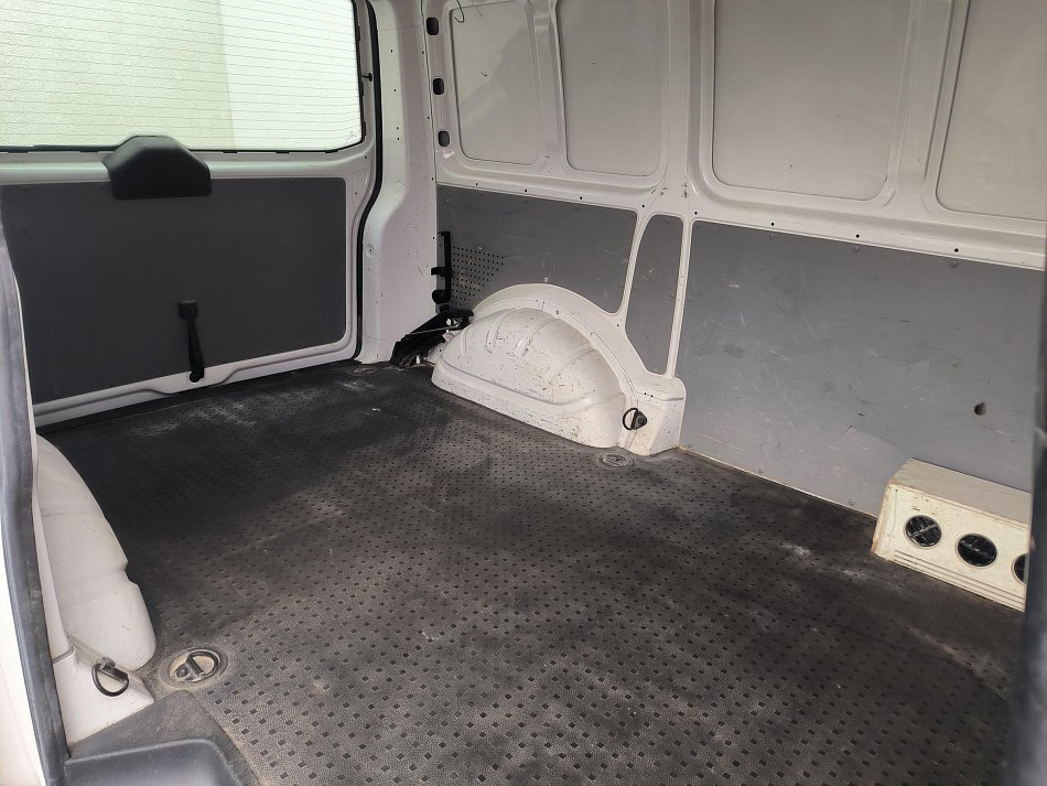 Volkswagen Transporter 2.0TDi 