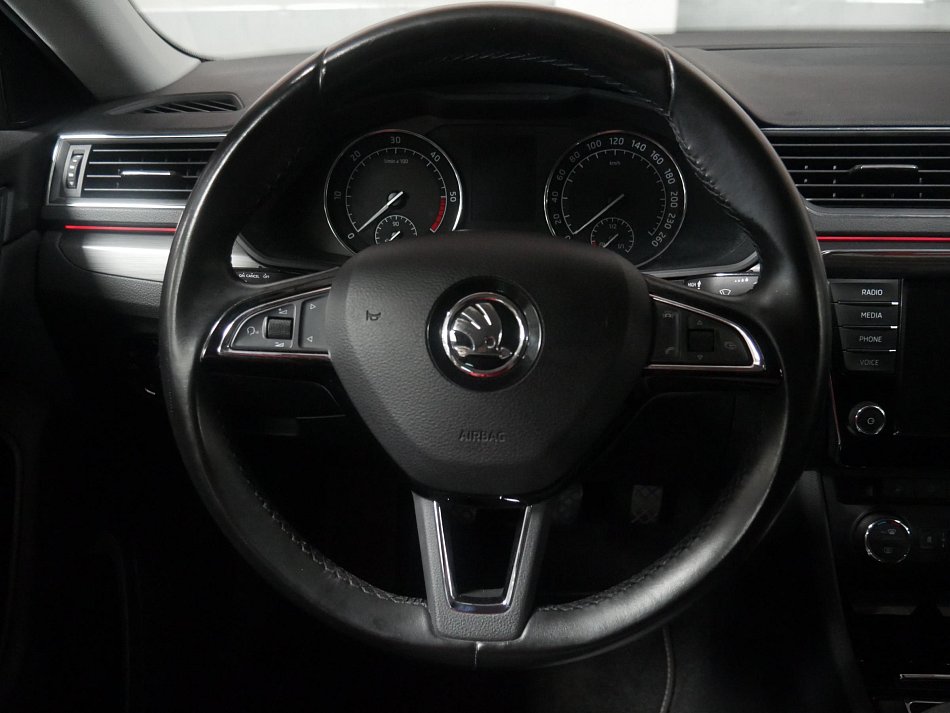 Škoda Superb III 2.0 TDi Style