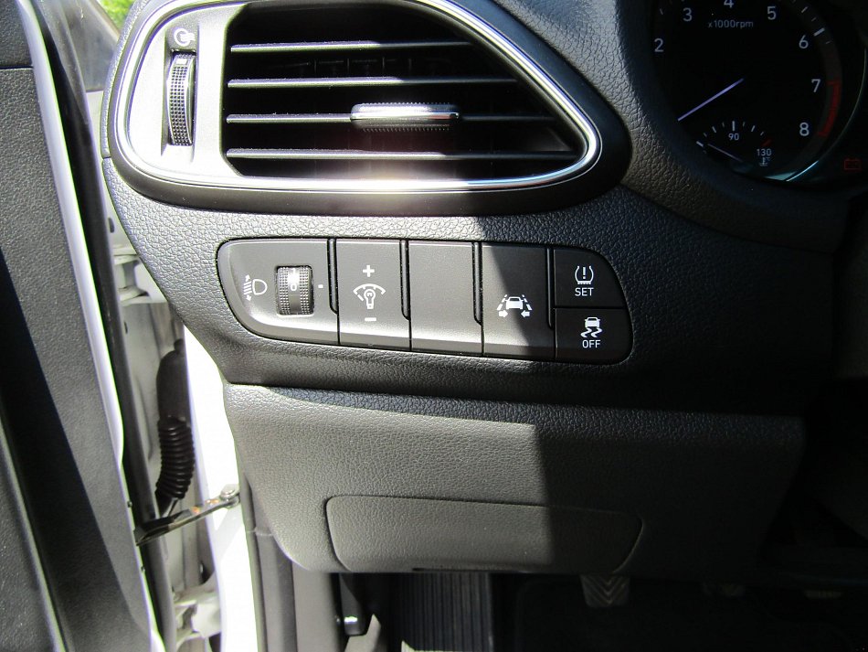 Hyundai I30 1.4T-GDI 