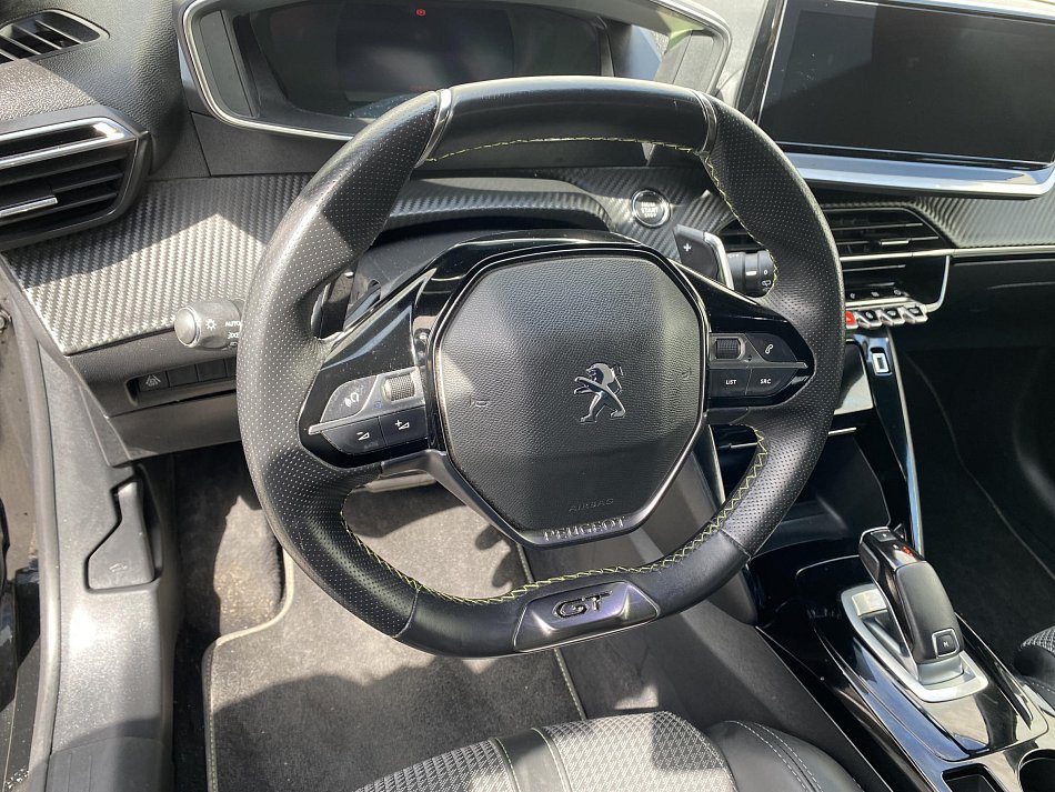 Peugeot 208 1.2 PT GT