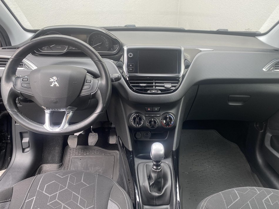 Peugeot 2008 1.2 PT Active