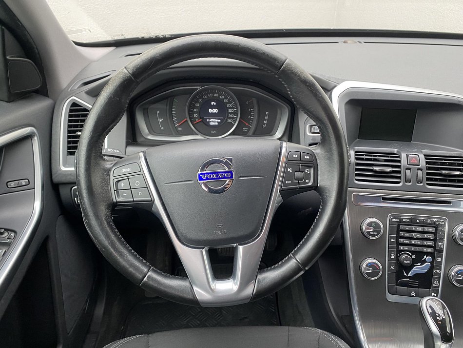 Volvo XC60 2.4 D4 Momentum AWD