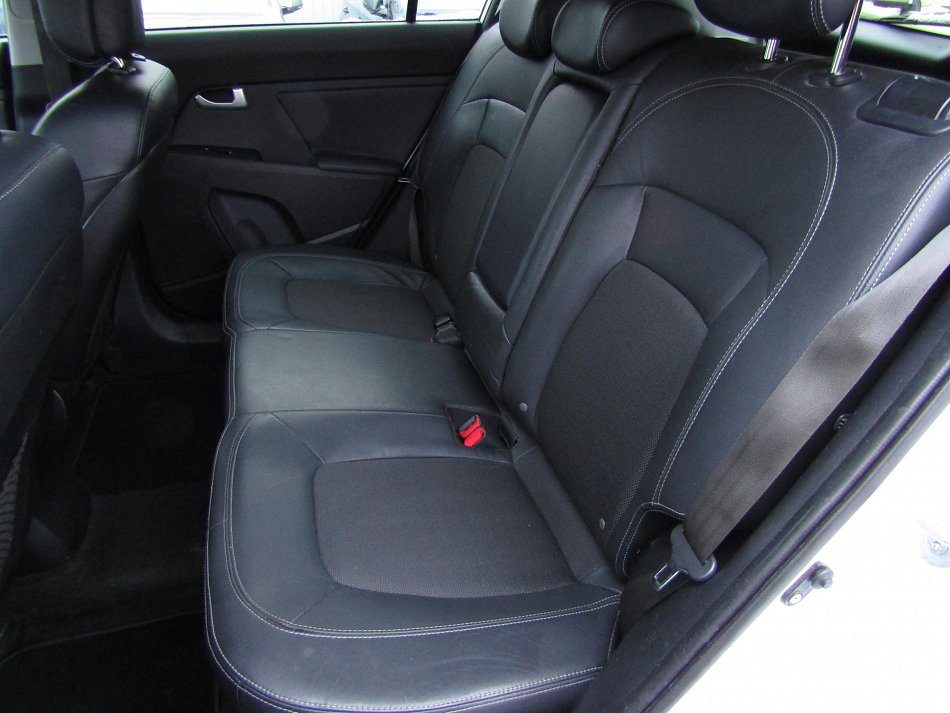 Kia Sportage 2.0 CVVT Active 4x4