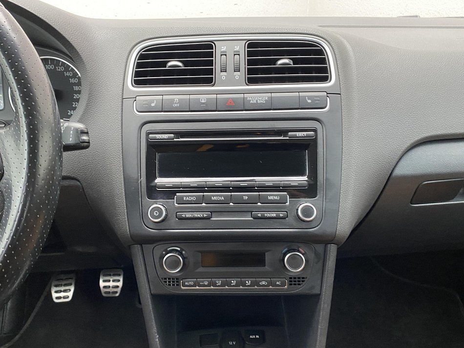 Volkswagen Polo 1.2 TSi CROSS