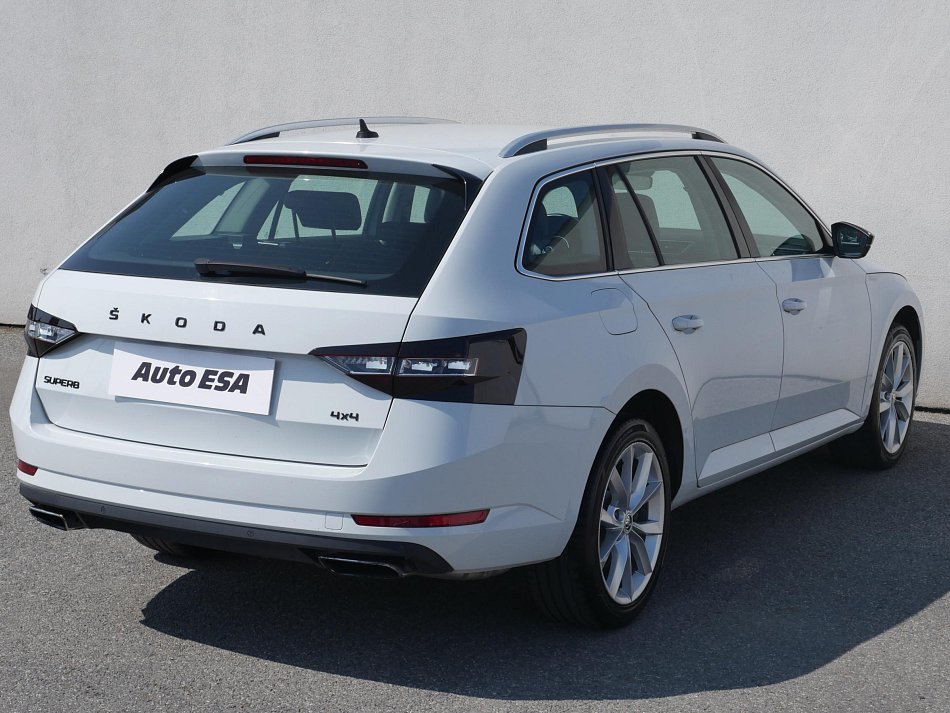 Škoda Superb III 2.0 TSi  4x4
