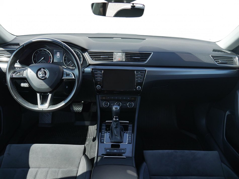 Škoda Superb III 2.0 TSi  4x4