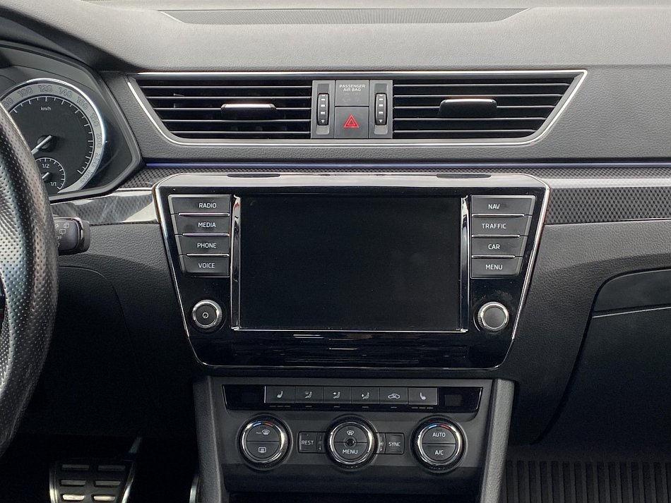 Škoda Superb III 2.0TDi SportLine