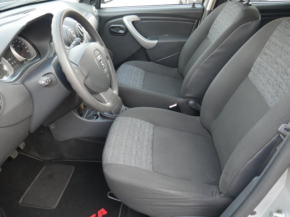 Dacia Duster 1.6i 