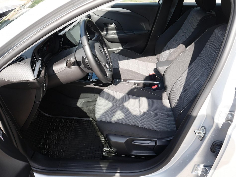 Opel Corsa 1.2T 