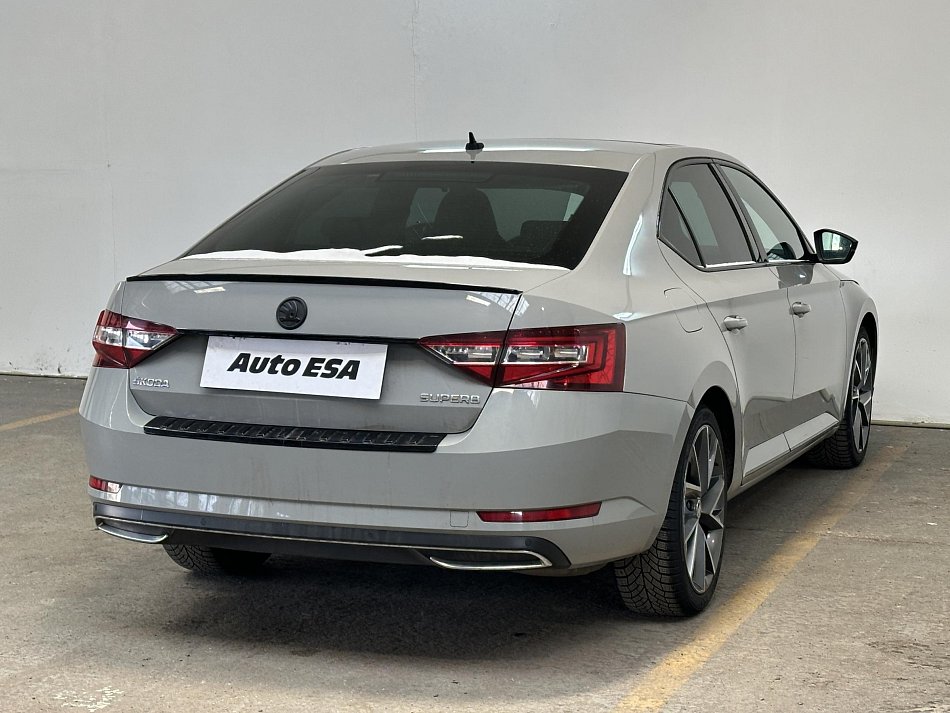 Škoda Superb III 2.0 TSI 