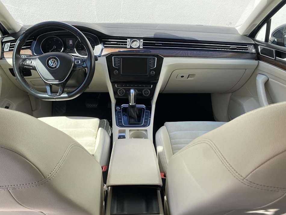 Volkswagen Passat 2.0 TDi Highline