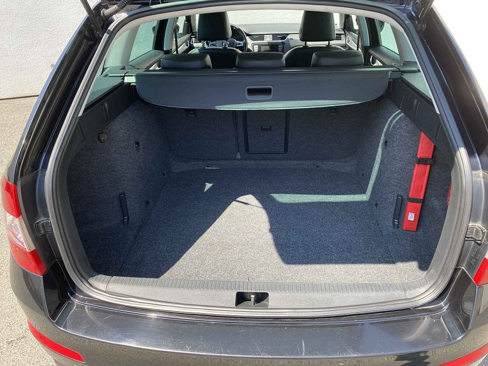 Škoda Octavia III 2.0 TDi Elegance