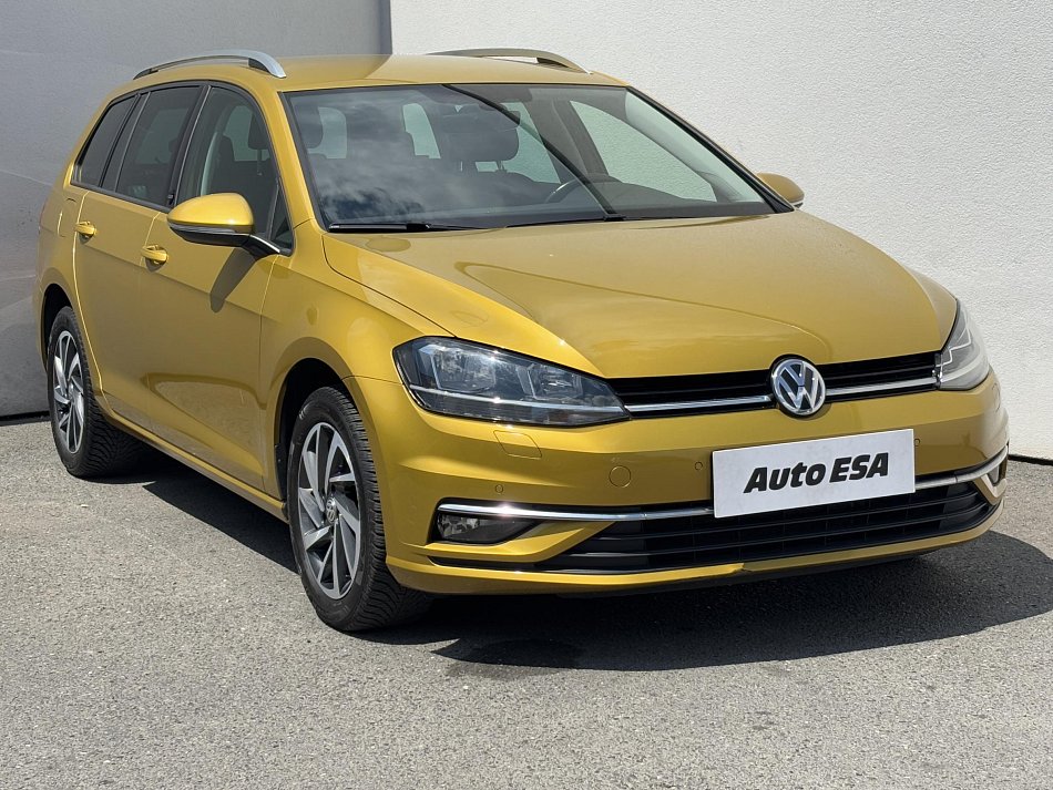 Volkswagen Golf 1.0 TSi Sound