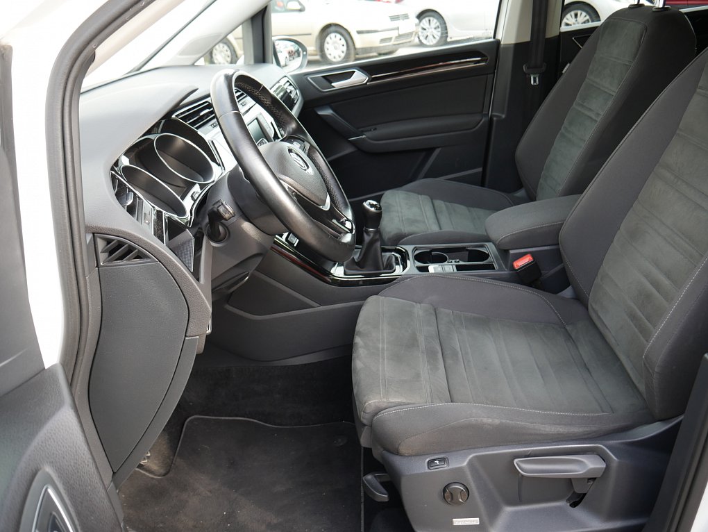 Volkswagen Touran 2.0TDi Highline
