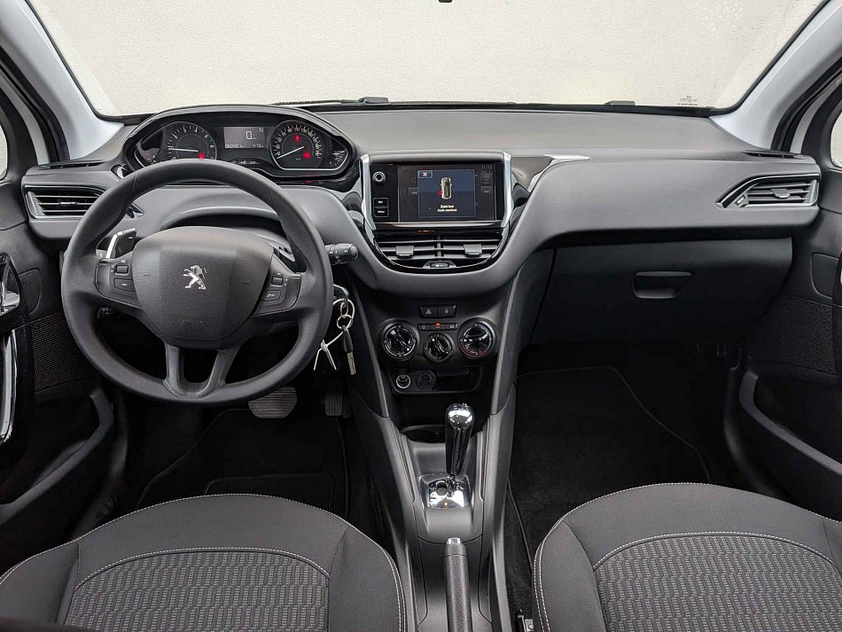 Peugeot 208 1.2 PT 