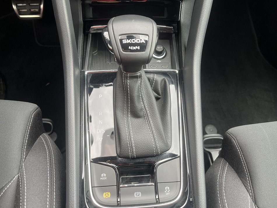 Škoda Karoq 2.0 TSi SportLine 4x4