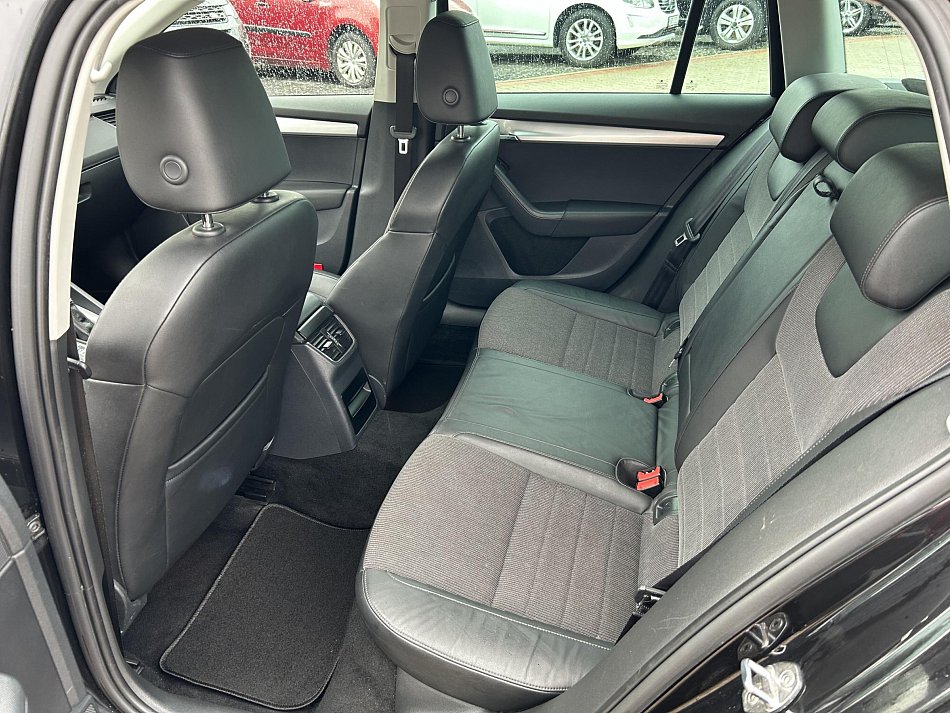 Škoda Octavia III 2.0 TDi Elegance