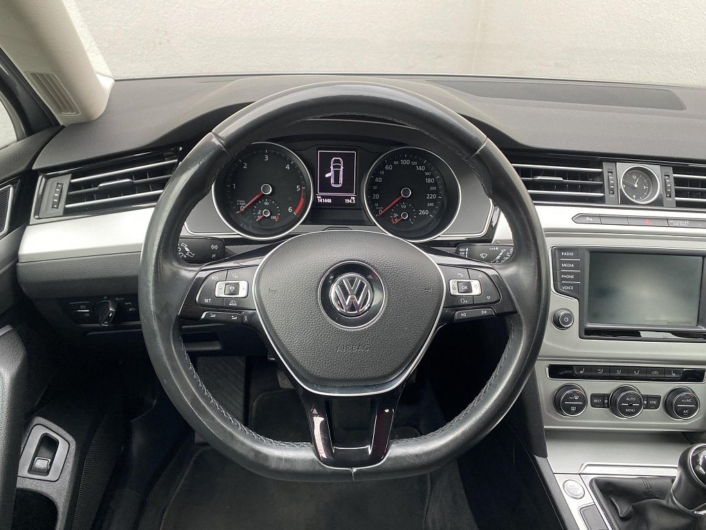 Volkswagen Passat 1.6 TDi Comfortline