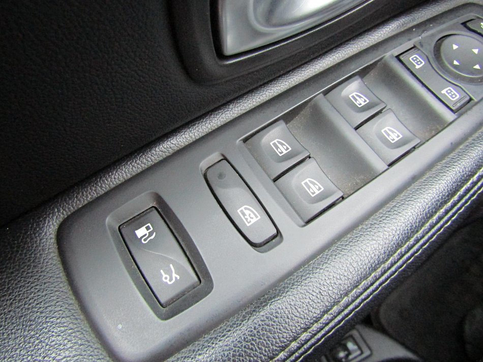 Renault Latitude 2.0DCi 
