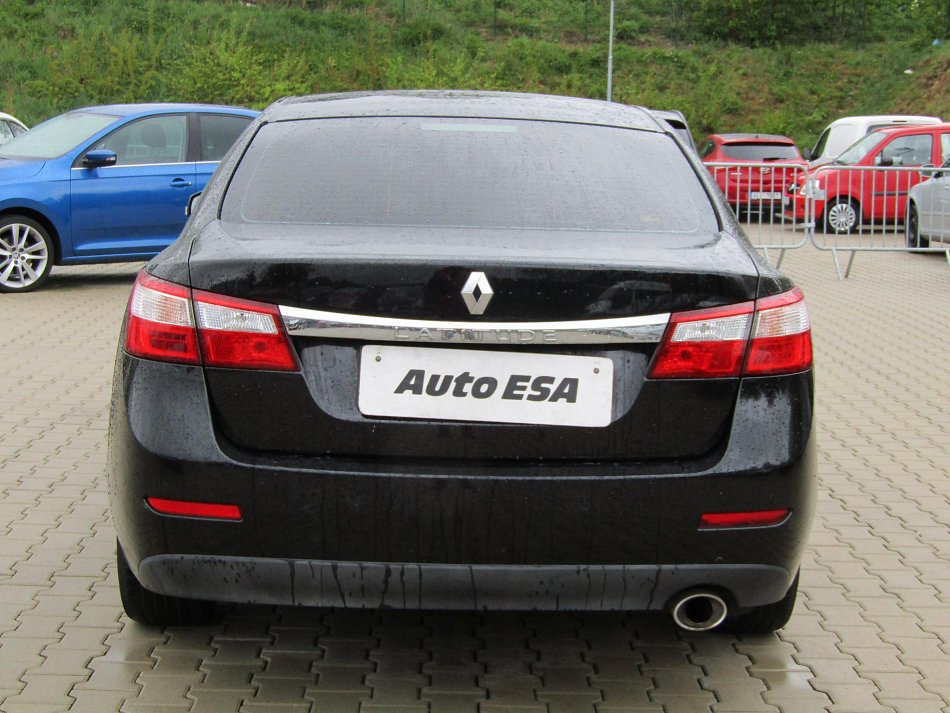 Renault Latitude 2.0DCi 