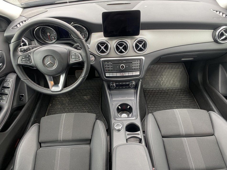 Mercedes-Benz GLA 2.0 CDi 