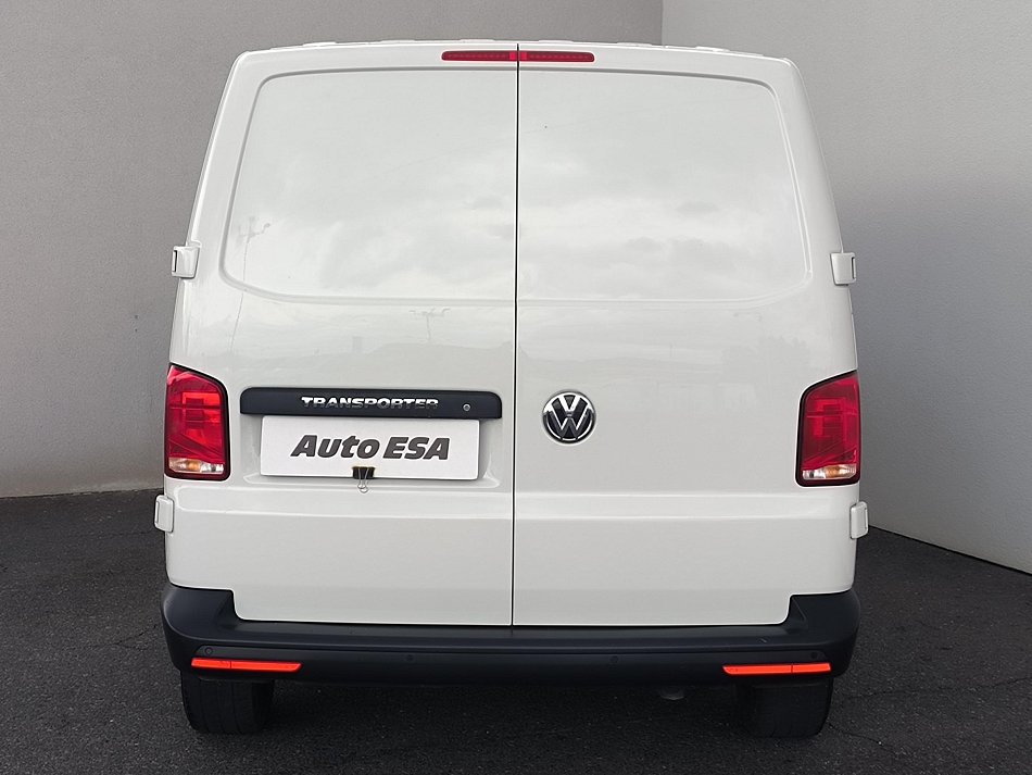 Volkswagen Transporter 2.0TDi  L2H1 T6.1