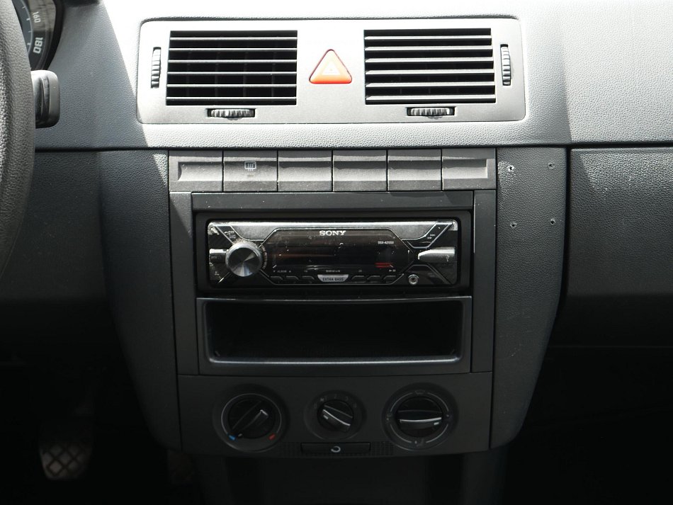Škoda Fabia I 1.4i 16V 