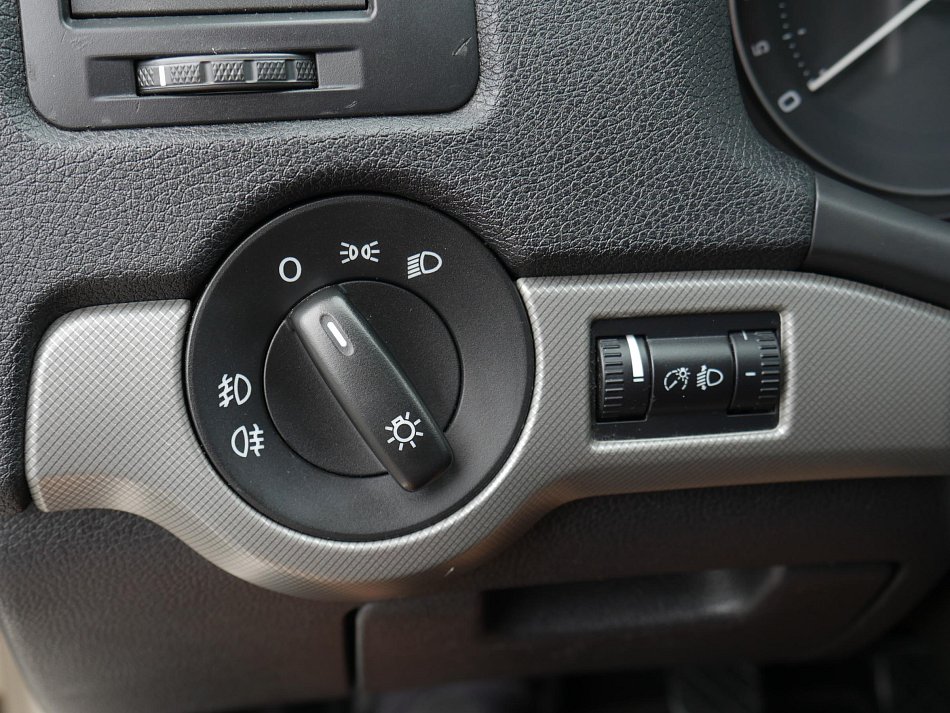 Škoda Octavia II 1.6i Elegance