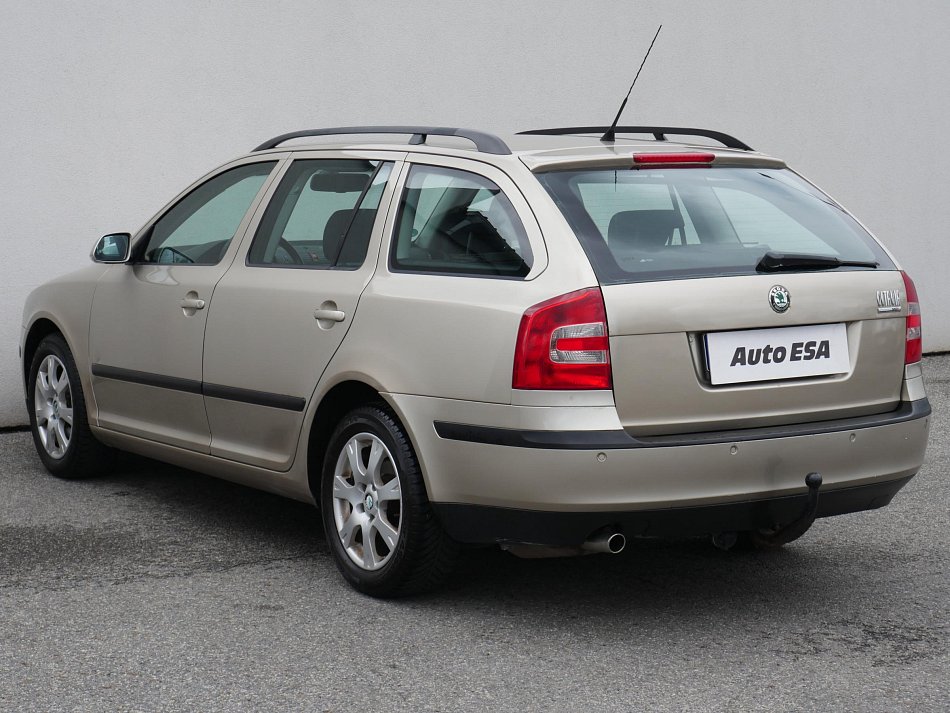 Škoda Octavia II 1.6i Elegance
