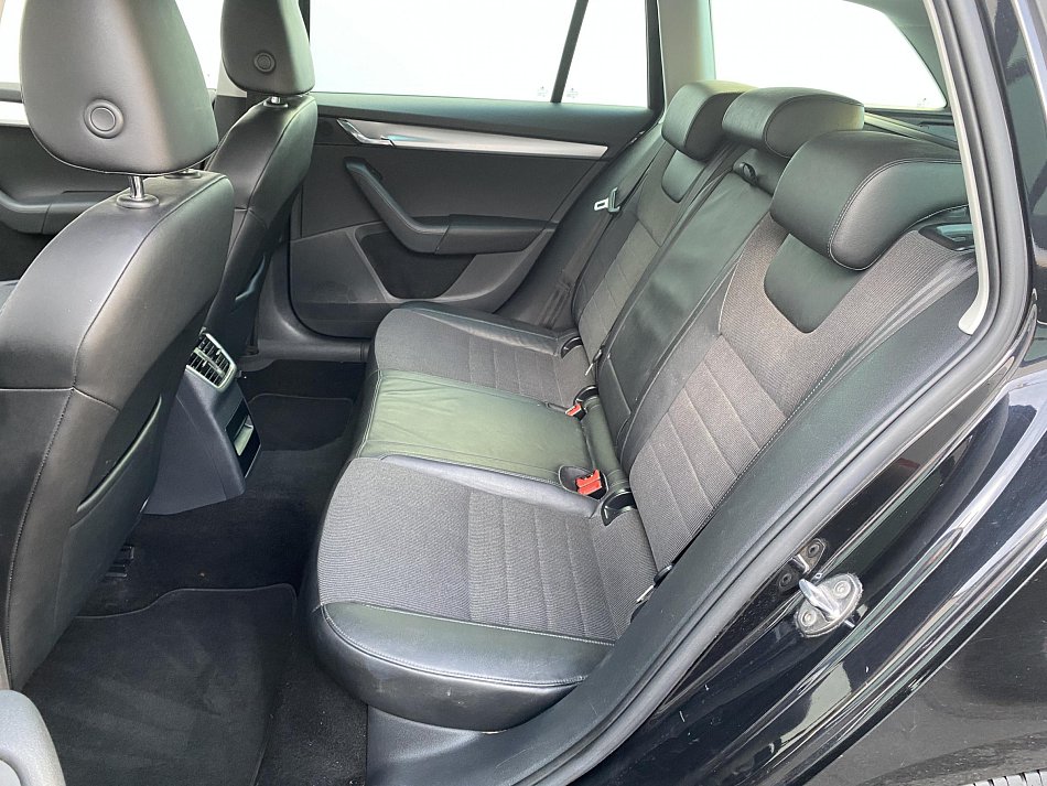 Škoda Octavia III 1.4 TSi Elegance