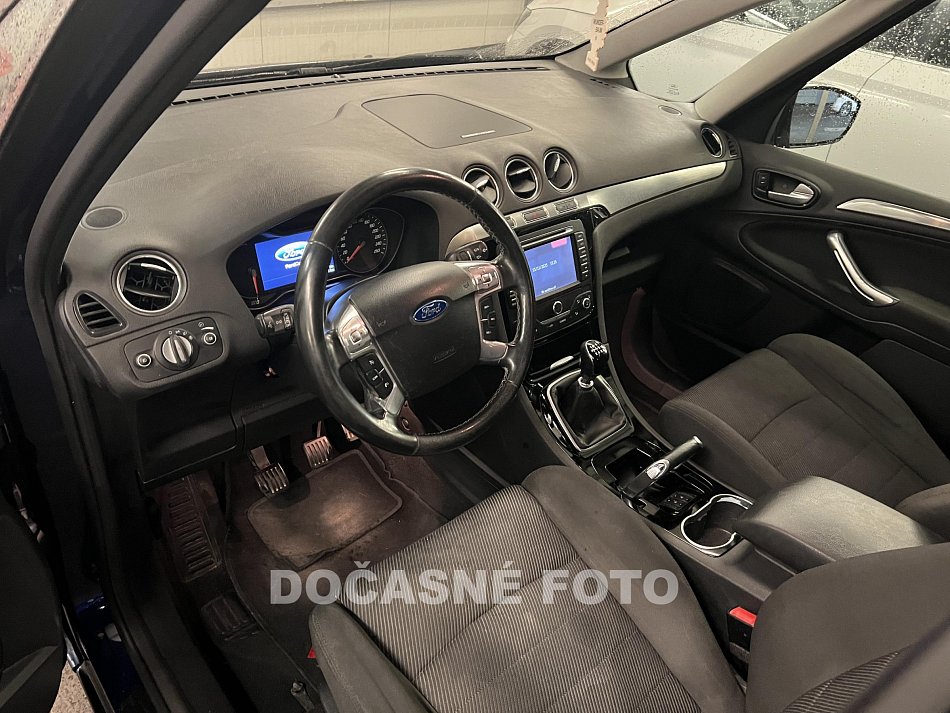 Ford Galaxy 2.2 TDCi  7míst