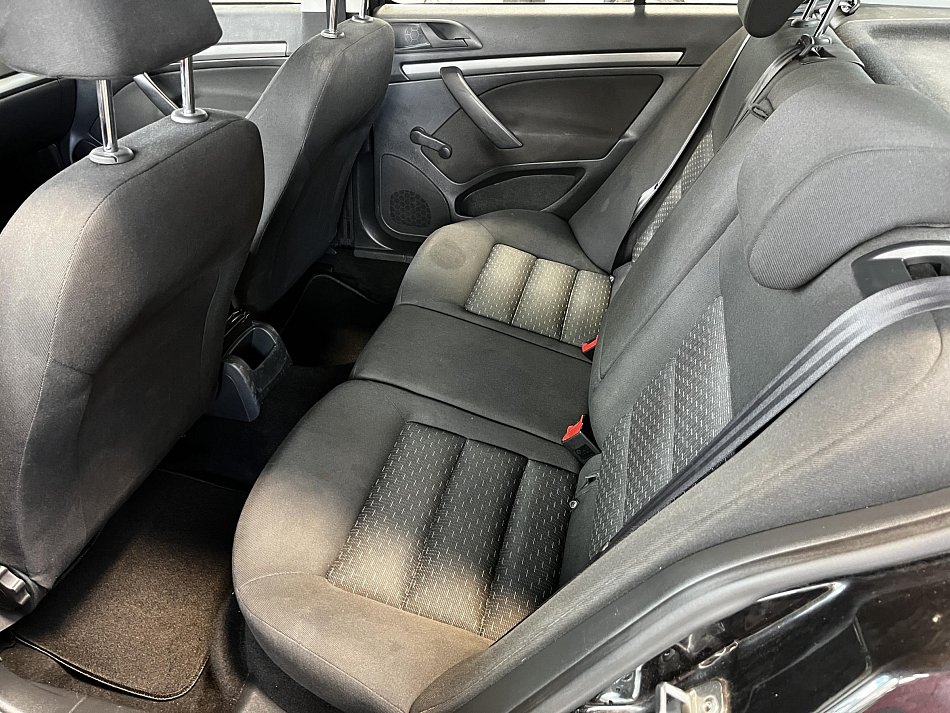 Škoda Octavia II 1.6 MPi 