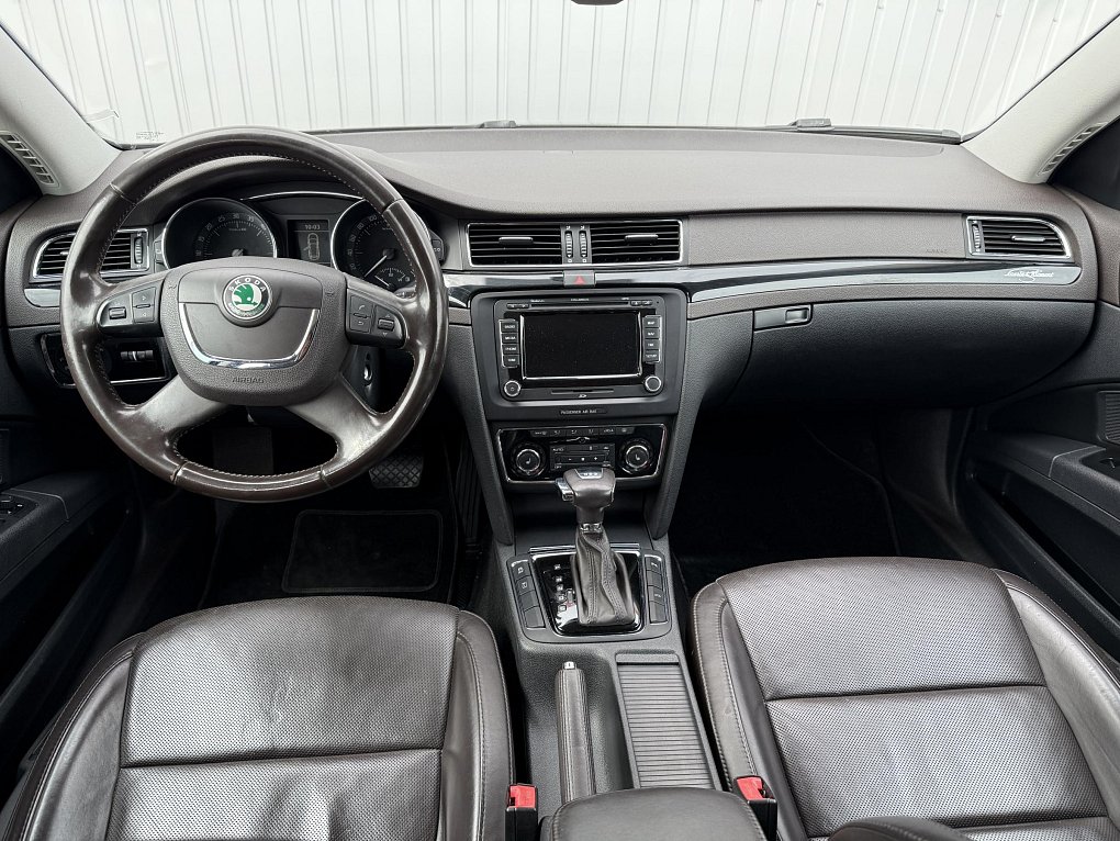 Škoda Superb II 2.0 TDi L&K