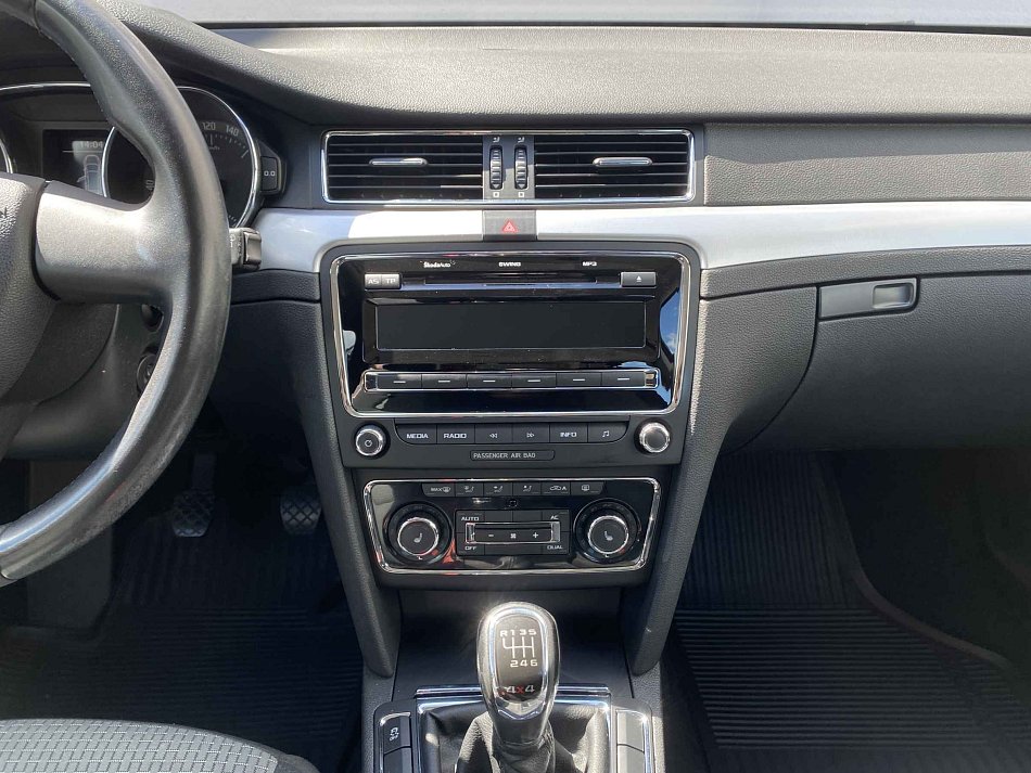 Škoda Superb II 2.0 TDi Ambition 4x4