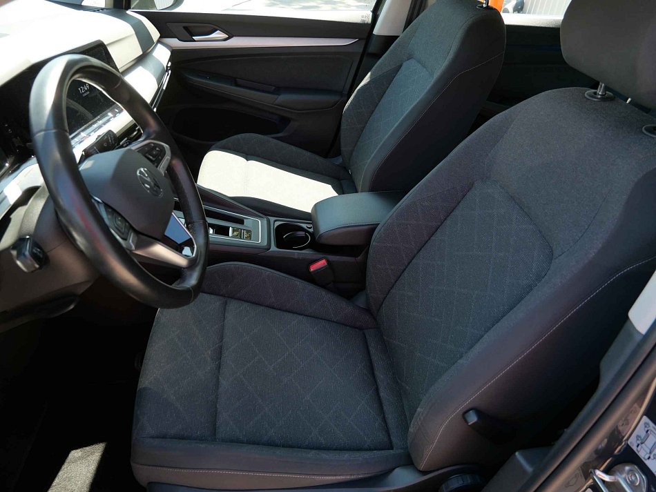 Volkswagen Golf 1.0 eTSi Life