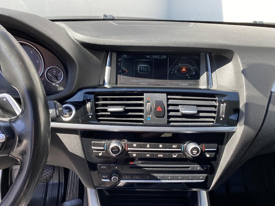 BMW X3 2.0 M Paket xDrive20d