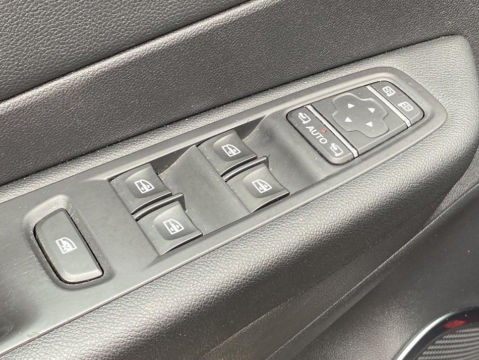 Renault Captur 1.2TCe Intense